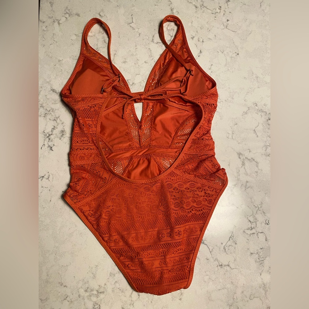 BECA by Rebecca Virtue one-piece swimsuit. Size SP (Small Petite)